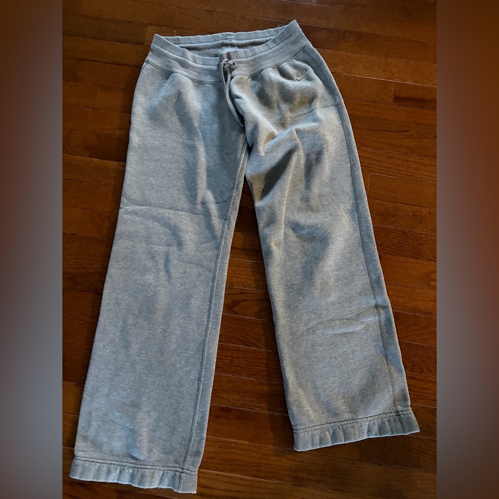 Juniors Size Small Nike Sweat pants